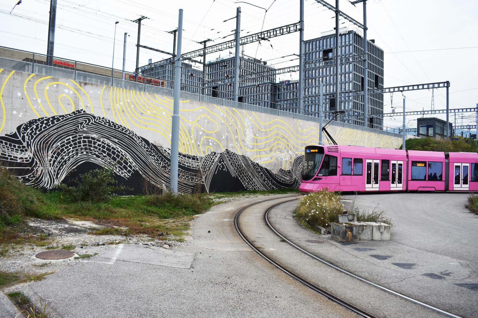 Inauguration de "Ligne de terre" en images