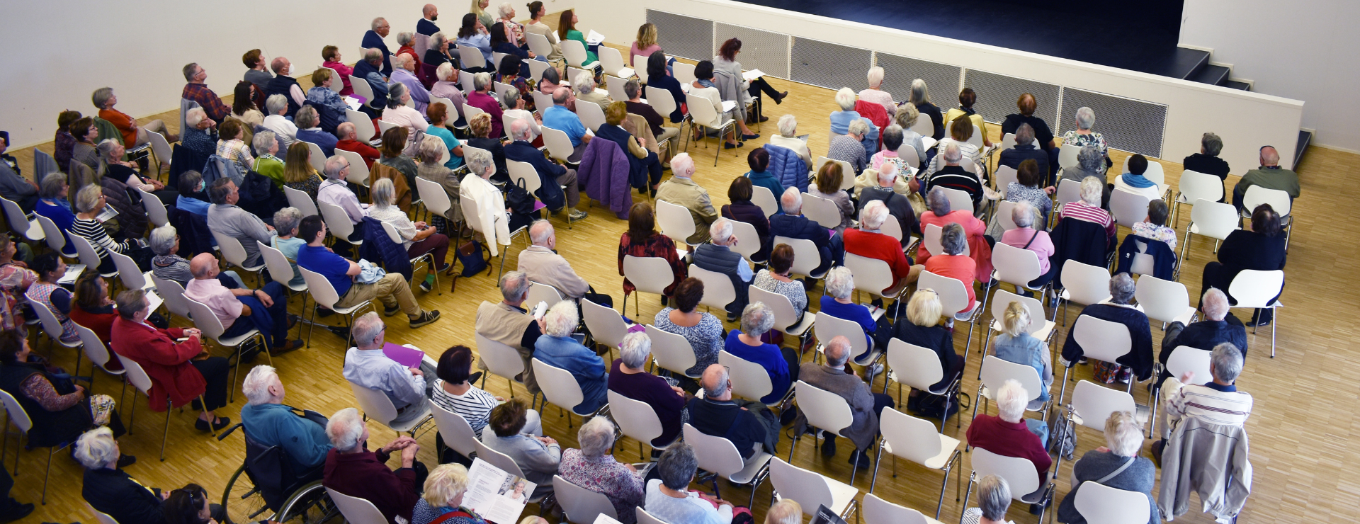 Conférences récurrentes pour seniors