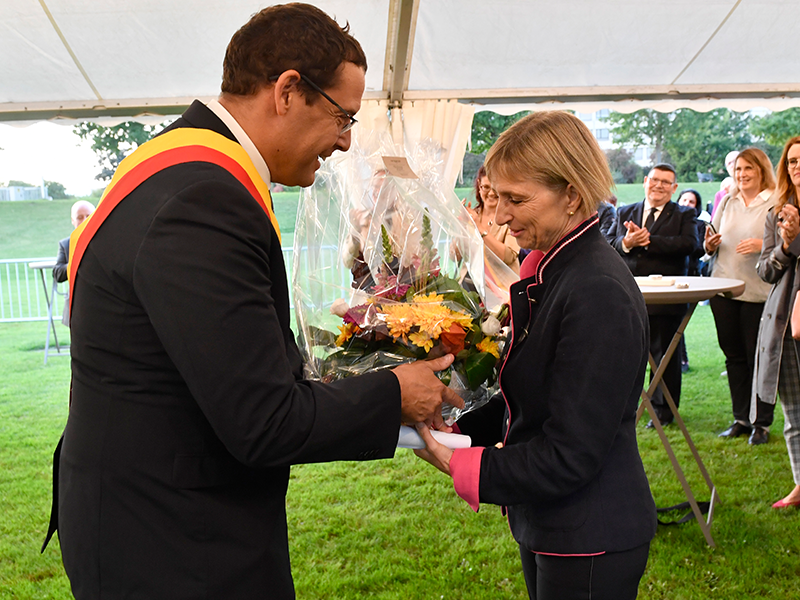 Cérémonie en l'honneur de Mme Fabienne Fischer 