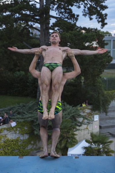 Lancy Cliff Diving en images