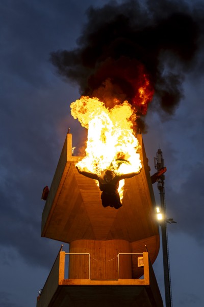 Lancy Cliff Diving en images