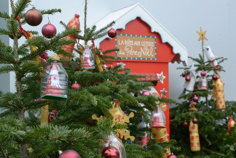 Sapins de Noël 2023 dans Lancy en images