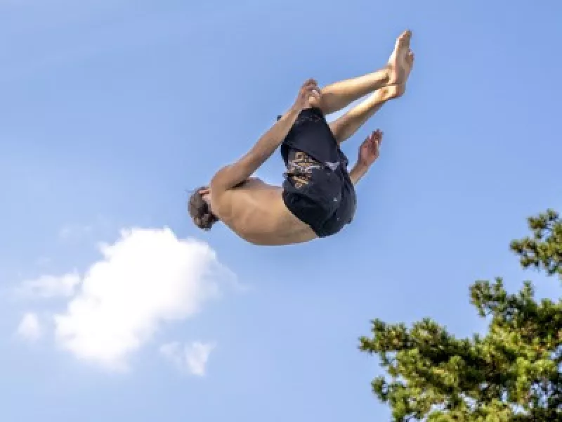 Lancy Cliff Diving en images
