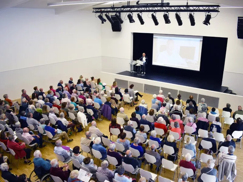 Conférences récurrentes pour seniors